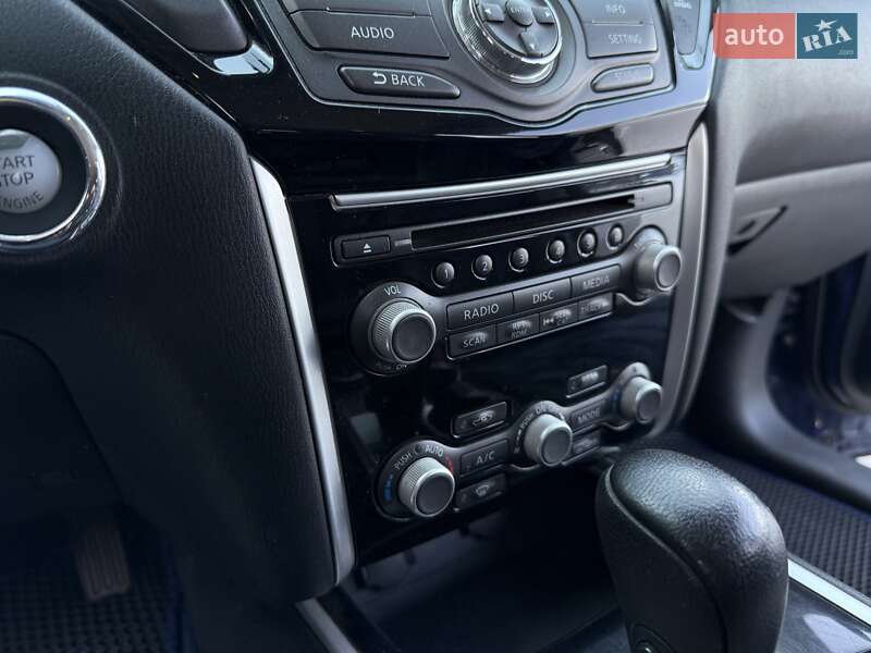 Позашляховик / Кросовер Nissan Pathfinder 2016 в Дніпрі