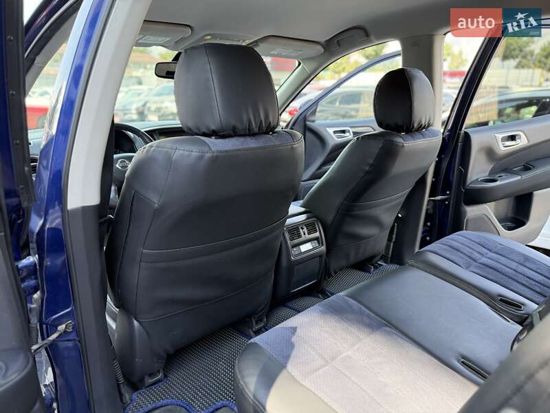 Позашляховик / Кросовер Nissan Pathfinder 2016 в Дніпрі