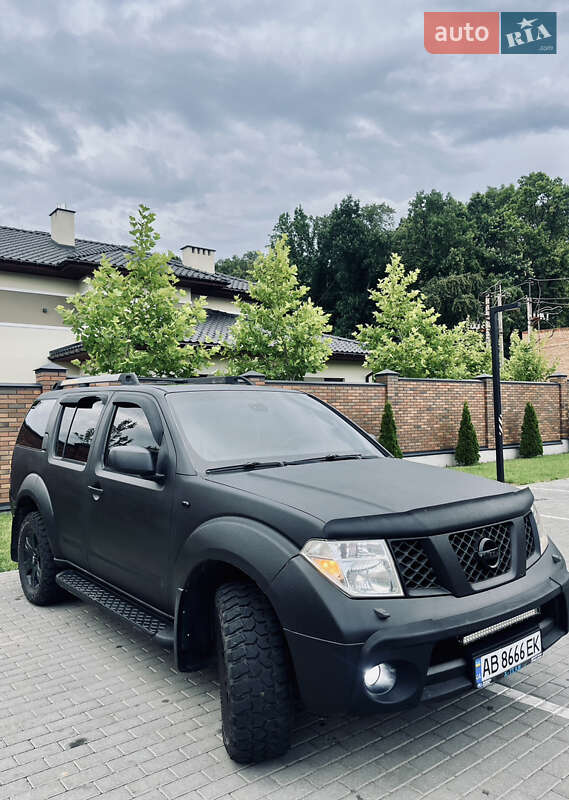 Внедорожник / Кроссовер Nissan Pathfinder 2007 в Виннице