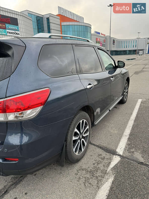 Внедорожник / Кроссовер Nissan Pathfinder 2014 в Киеве