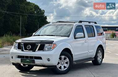 Внедорожник / Кроссовер Nissan Pathfinder 2005 в Киеве