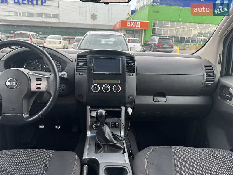 Внедорожник / Кроссовер Nissan Pathfinder 2011 в Борисполе