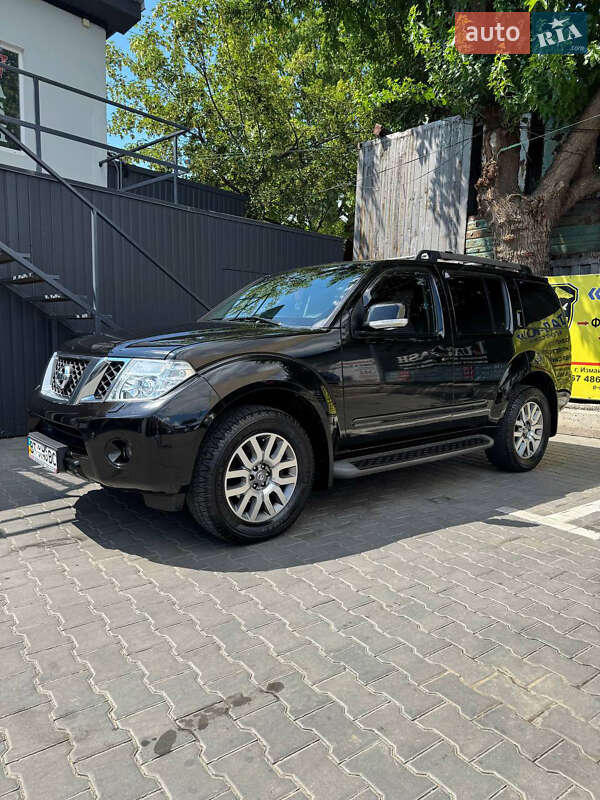 Внедорожник / Кроссовер Nissan Pathfinder 2014 в 