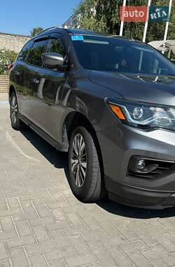 Внедорожник / Кроссовер Nissan Pathfinder 2019 в 