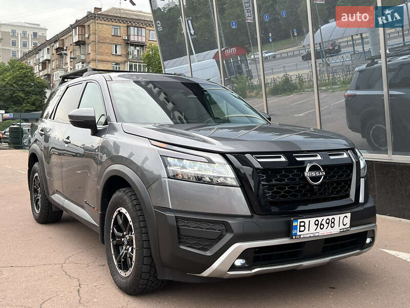 Nissan Pathfinder 2023