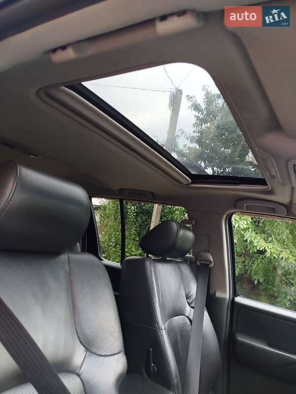 Позашляховик / Кросовер Nissan Pathfinder 2006 в Чернівцях