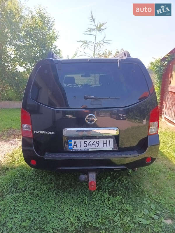 Позашляховик / Кросовер Nissan Pathfinder 2013 в Києві