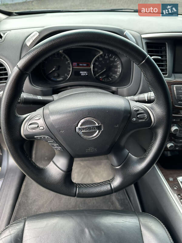 Внедорожник / Кроссовер Nissan Pathfinder 2013 в Вараше фото 7 Внедорожник / Кроссовер Nissan Pathfinder 2013 в Вараше