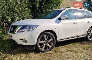 Позашляховик / Кросовер Nissan Pathfinder 2014 в Києві