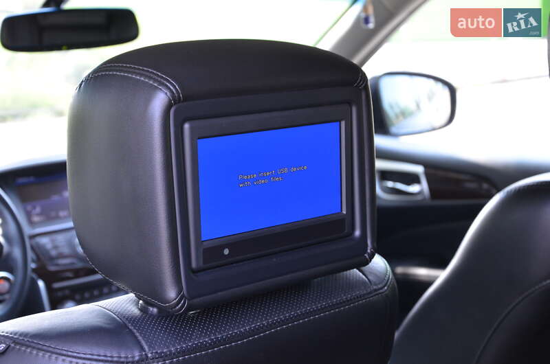 Позашляховик / Кросовер Nissan Pathfinder 2014 в Києві