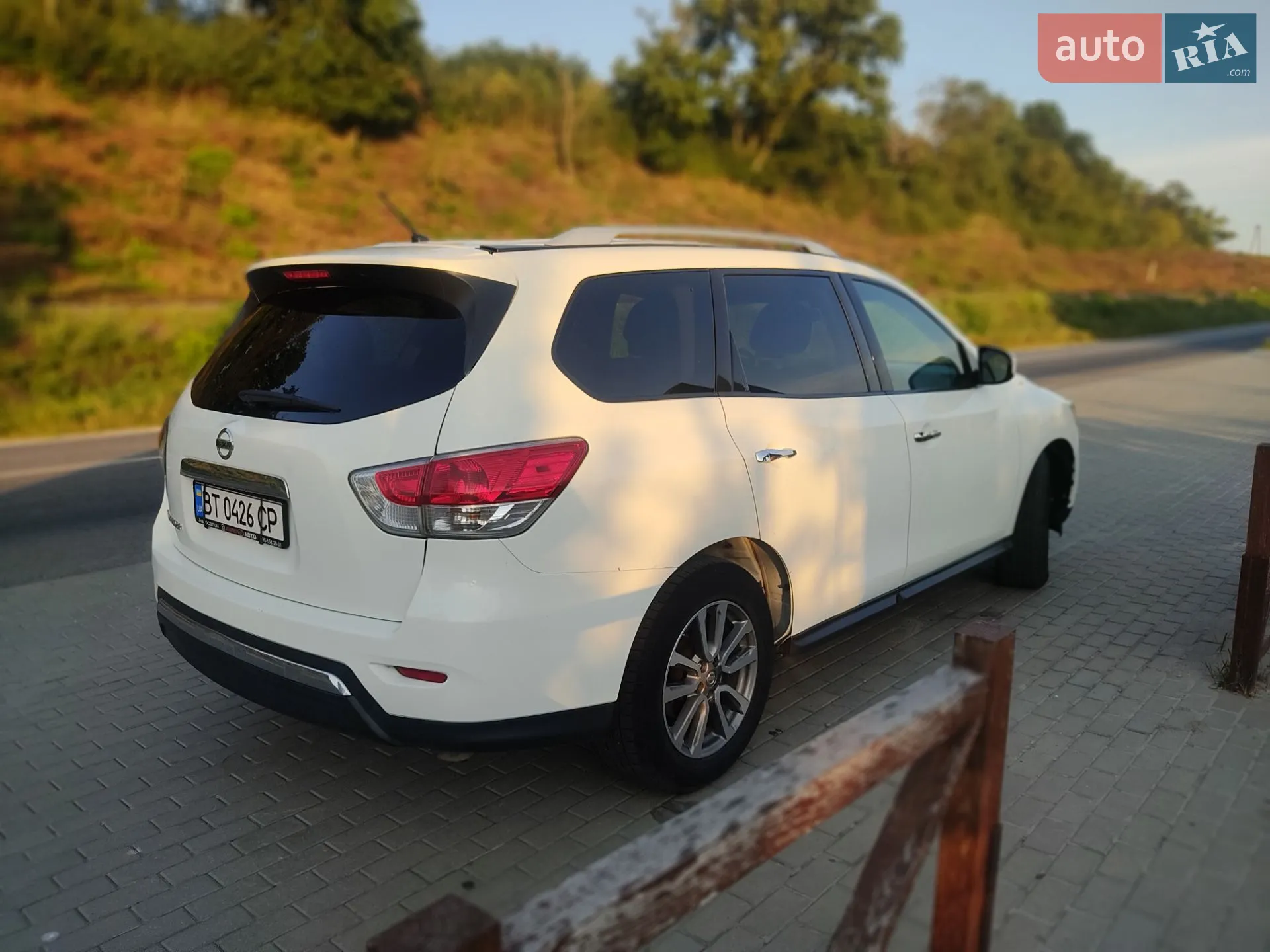 2015 Nissan Pathfinder - мініатюра 3