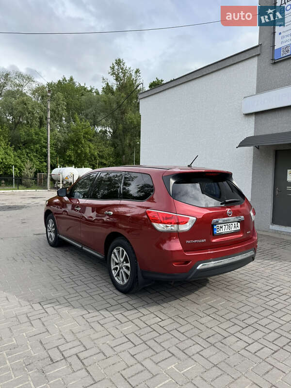 Позашляховик / Кросовер Nissan Pathfinder 2013 в Сумах