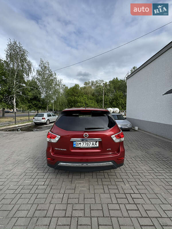 Позашляховик / Кросовер Nissan Pathfinder 2013 в Сумах