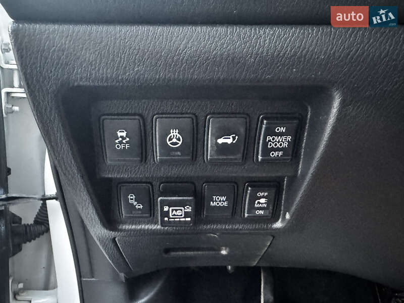 Внедорожник / Кроссовер Nissan Pathfinder 2015 в Луцке