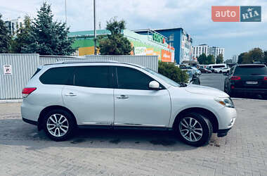 Внедорожник / Кроссовер Nissan Pathfinder 2015 в 