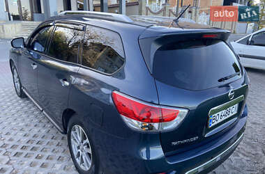 Внедорожник / Кроссовер Nissan Pathfinder 2016 в 