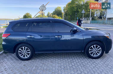 Внедорожник / Кроссовер Nissan Pathfinder 2016 в 