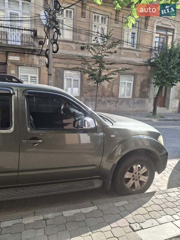 Nissan Pathfinder 2006