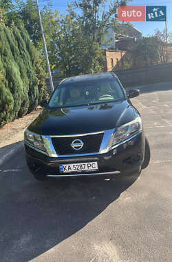 Внедорожник / Кроссовер Nissan Pathfinder 2013 в Киеве