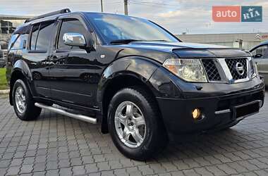 Внедорожник / Кроссовер Nissan Pathfinder 2006 в 