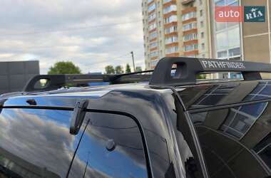 Внедорожник / Кроссовер Nissan Pathfinder 2006 в 