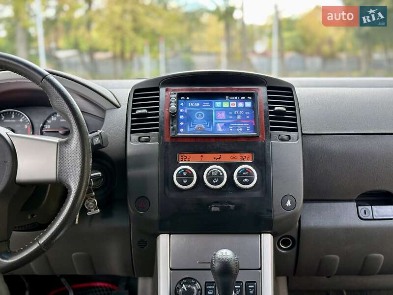 Внедорожник / Кроссовер Nissan Pathfinder 2012 в Днепре