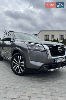 Позашляховик / Кросовер Nissan Pathfinder 2022 в Рівному