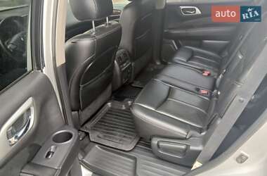 Позашляховик / Кросовер Nissan Pathfinder 2015 в 