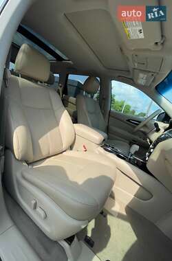 Позашляховик / Кросовер Nissan Pathfinder 2013 в  фото 27 Позашляховик / Кросовер Nissan Pathfinder 2013 в