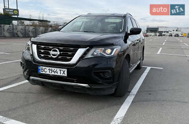 Внедорожник / Кроссовер Nissan Pathfinder 2018 в Жовкве