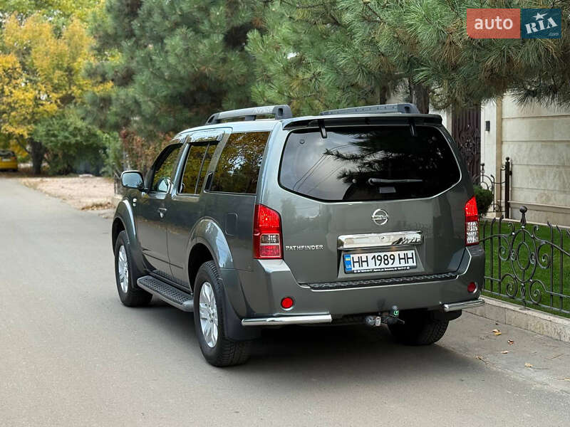 Внедорожник / Кроссовер Nissan Pathfinder 2005 в Одессе фото 24 Внедорожник / Кроссовер Nissan Pathfinder 2005 в Одессе