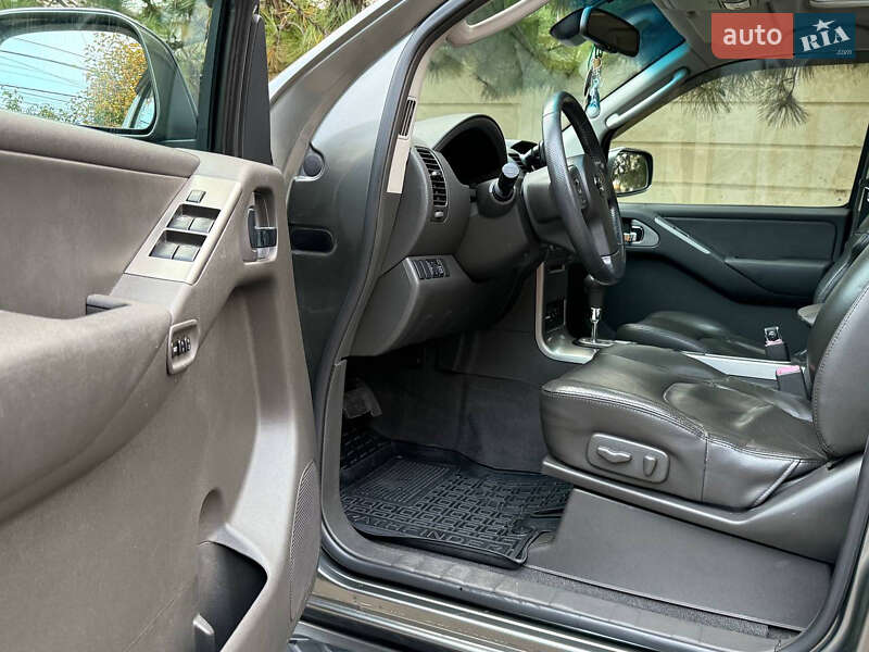 Внедорожник / Кроссовер Nissan Pathfinder 2005 в Одессе фото 31 Внедорожник / Кроссовер Nissan Pathfinder 2005 в Одессе