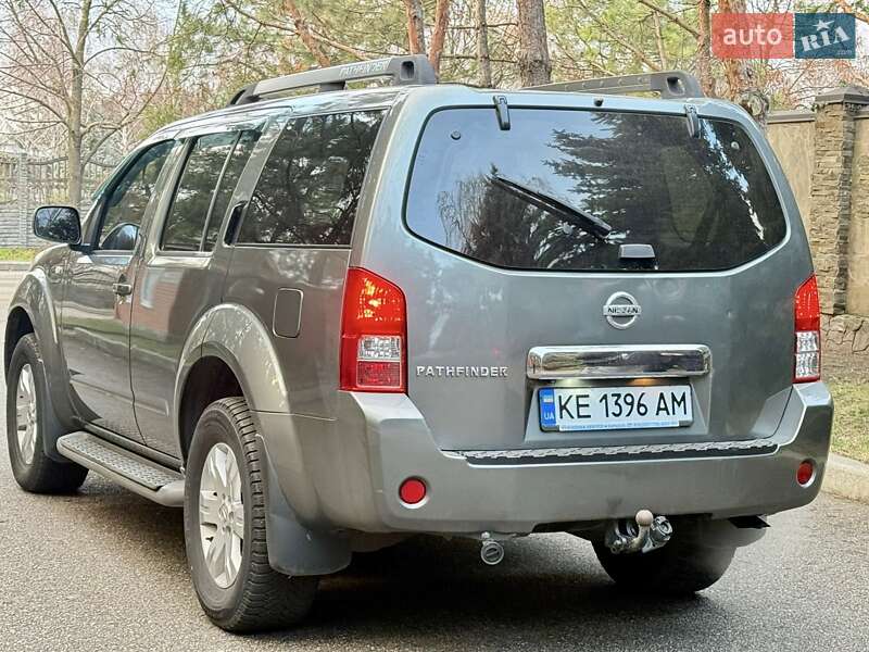 Позашляховик / Кросовер Nissan Pathfinder 2006 в Дніпрі