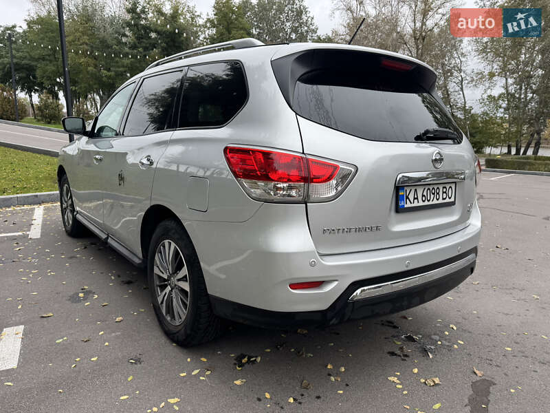 Внедорожник / Кроссовер Nissan Pathfinder 2016 в Киеве
