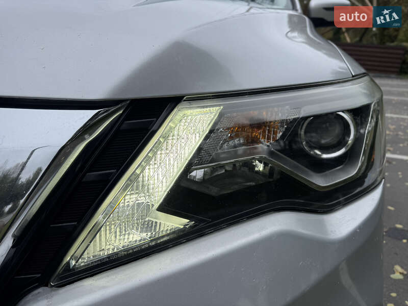 Внедорожник / Кроссовер Nissan Pathfinder 2016 в Киеве
