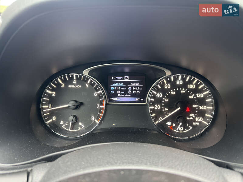 Внедорожник / Кроссовер Nissan Pathfinder 2016 в Киеве