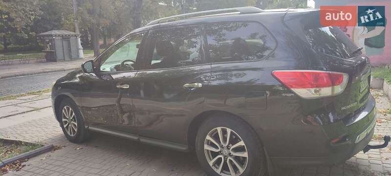 Внедорожник / Кроссовер Nissan Pathfinder 2015 в Одессе