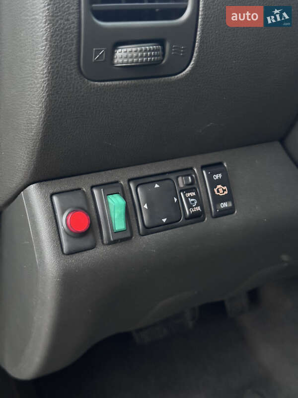 Позашляховик / Кросовер Nissan Pathfinder 2006 в Одесі