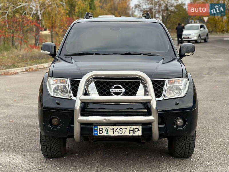Внедорожник / Кроссовер Nissan Pathfinder 2007 в Днепре