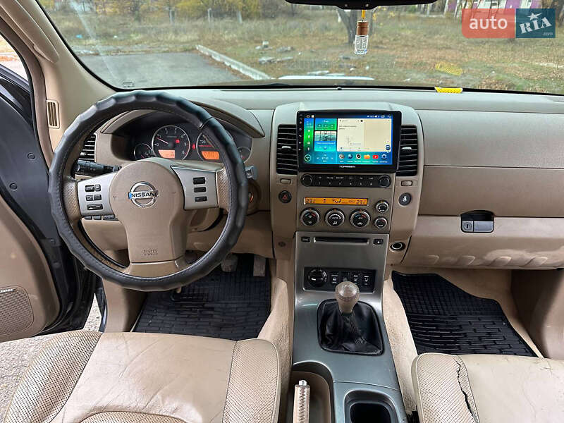 Внедорожник / Кроссовер Nissan Pathfinder 2007 в Днепре