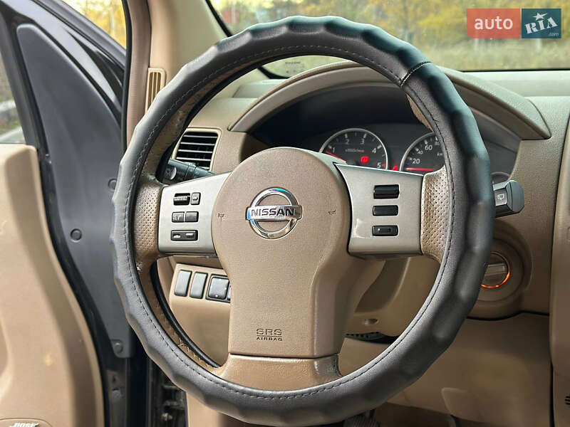 Внедорожник / Кроссовер Nissan Pathfinder 2007 в Днепре
