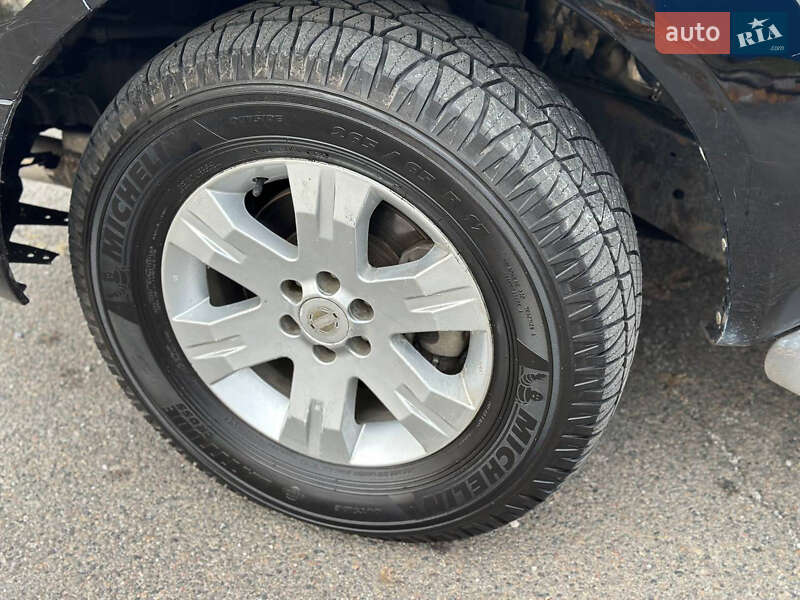 Внедорожник / Кроссовер Nissan Pathfinder 2007 в Днепре