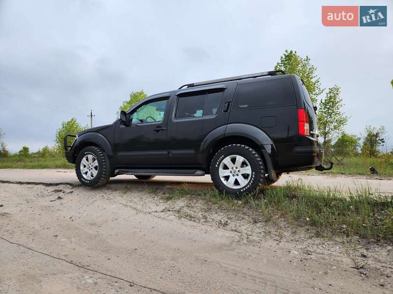 Внедорожник / Кроссовер Nissan Pathfinder 2008 в Киеве