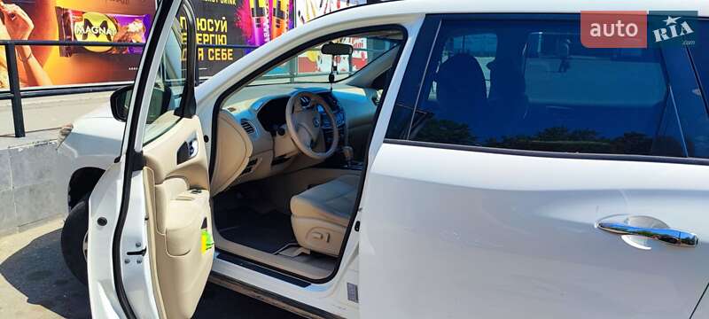 Внедорожник / Кроссовер Nissan Pathfinder 2013 в Николаеве