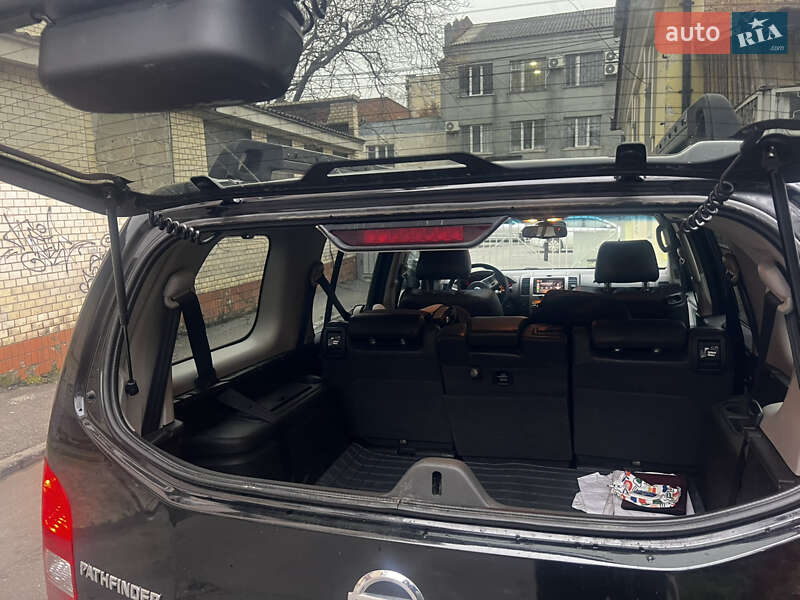 Внедорожник / Кроссовер Nissan Pathfinder 2006 в Хмельницком фото 17 Внедорожник / Кроссовер Nissan Pathfinder 2006 в Хмельницком
