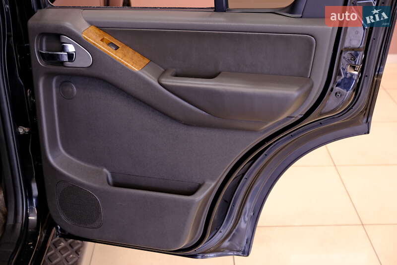 Внедорожник / Кроссовер Nissan Pathfinder 2005 в Одессе фото 38 Внедорожник / Кроссовер Nissan Pathfinder 2005 в Одессе