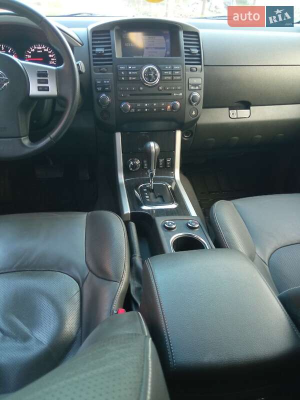 Позашляховик / Кросовер Nissan Pathfinder 2013 в Івано-Франківську