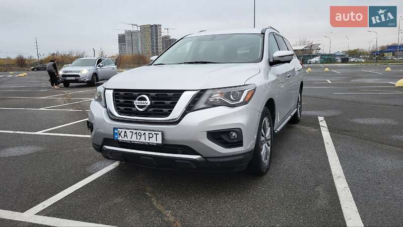 Позашляховик / Кросовер Nissan Pathfinder 2019 в Києві