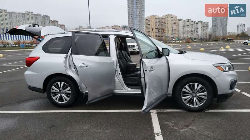 Позашляховик / Кросовер Nissan Pathfinder 2019 в Києві