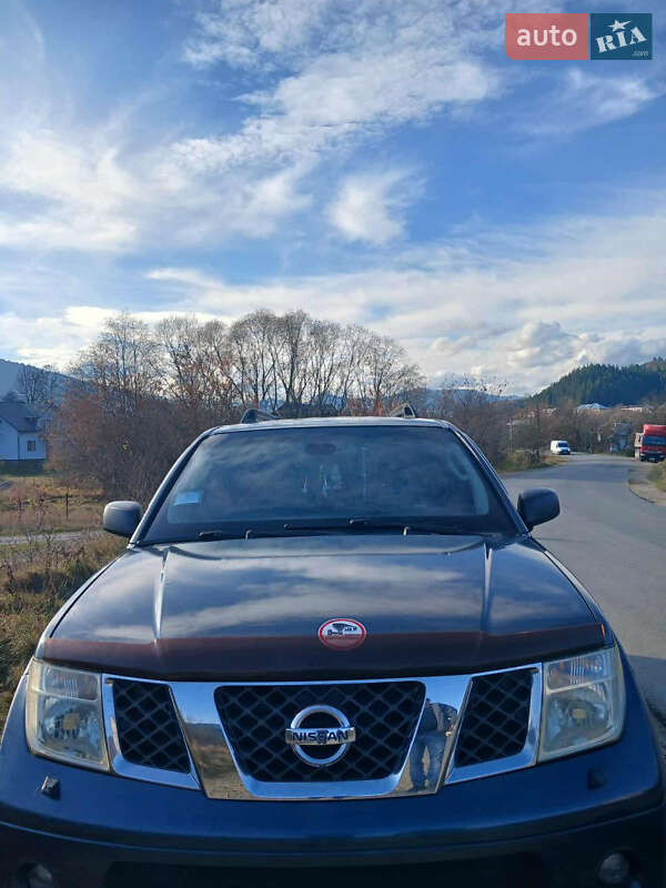 Внедорожник / Кроссовер Nissan Pathfinder 2005 в Верховине